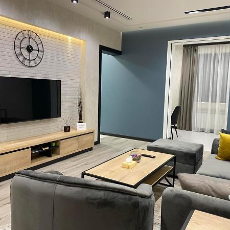 Luxury Modern Apartment In The Center Of Erevan Esterno foto